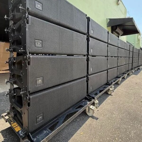 DAS Event 210A Dual 10″ Powered Line Array Speakers w/ Covers & Rain Hoods – Used