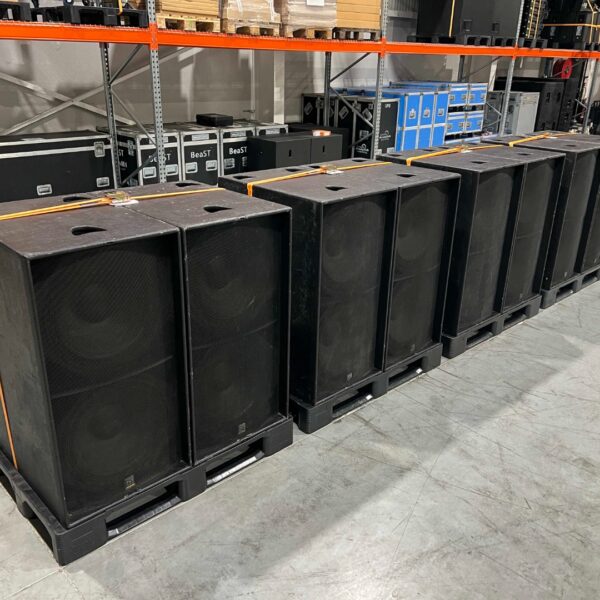 4x Martin Audio WS218X 2x18" sub-bass 144dB + cover
